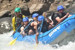 rafting3-4-river-closeup